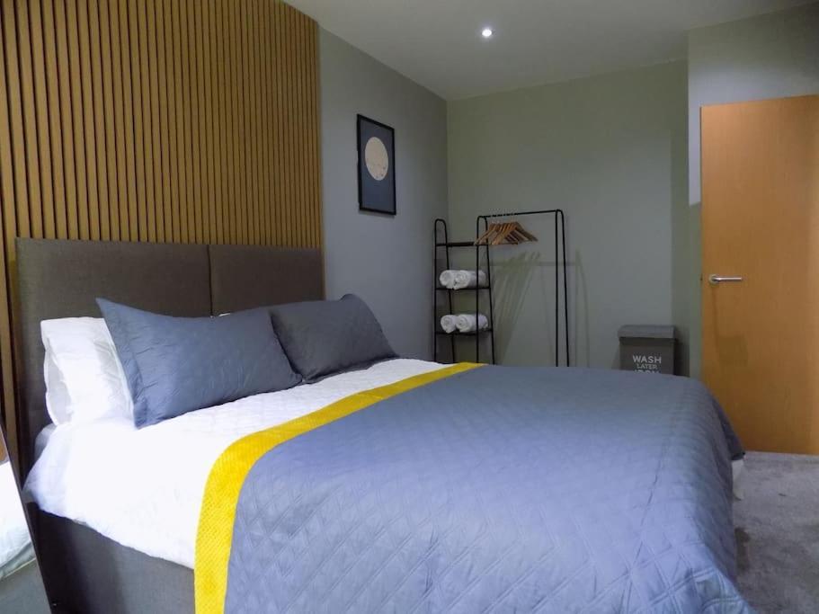2 Bedroom Luxury City Centre Apt Lincoln Exterior foto